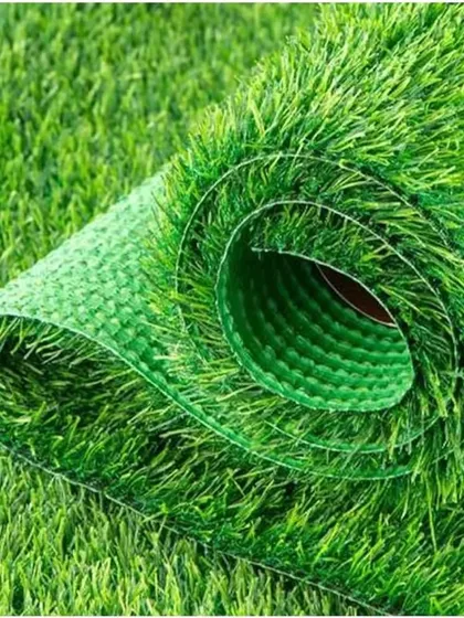 A cross-section view of a 25mm turf roll. You can see how densely the fibers are packed, which contributes to its realistic look and feel.