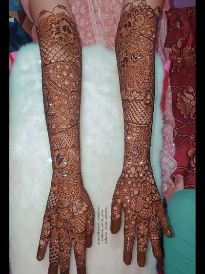 Azra Mehendi - Mehendi Artistry Full Bridal Mehendi photo 33