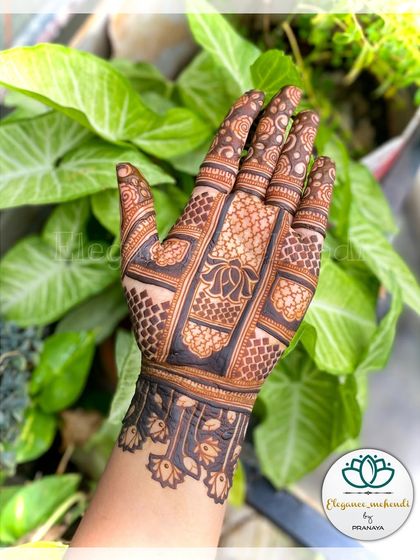 Minimal & Party-Ready Designs photo 12