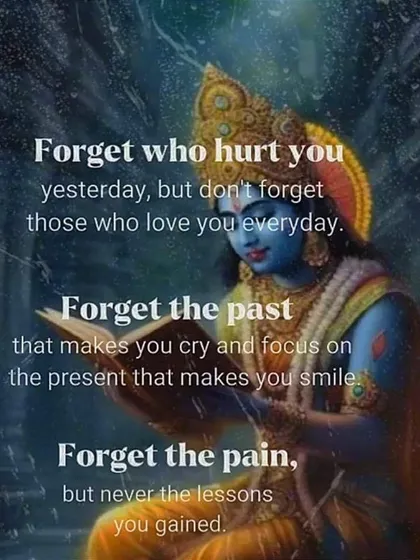 A beautiful quote reminding us to focus on those who love us, live in the present moment that makes us smile, and never forget the lessons we've gained from our pain.