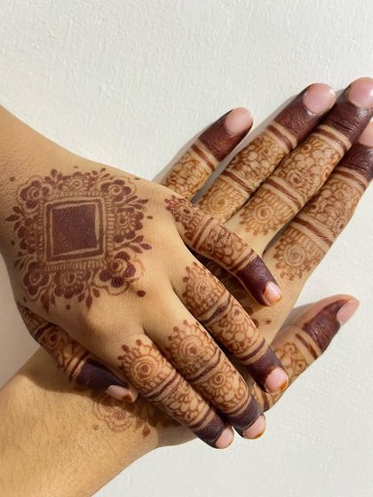 Another shot of the stained twinning designs, showing the rich color.