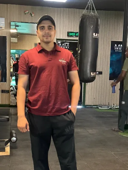 A standard pose in my training environment.