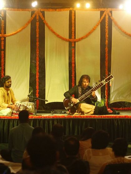 A performance with Ustad Rafique Khan saheb on sitar at the Courtyard Baithak.