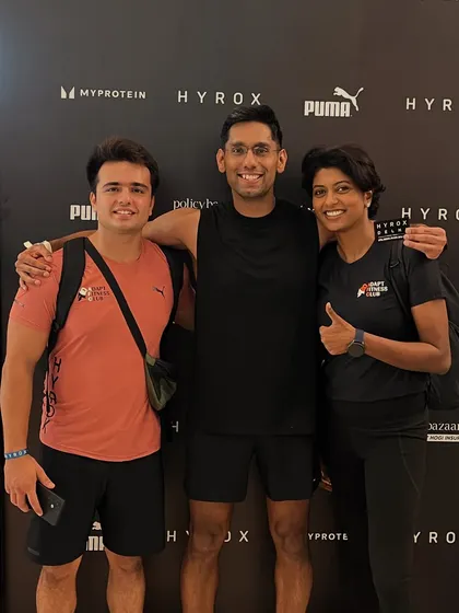 Connecting with fellow athletes and coaches at Hyrox Delhi. The community and energy at these events are a huge part of what makes them so special.