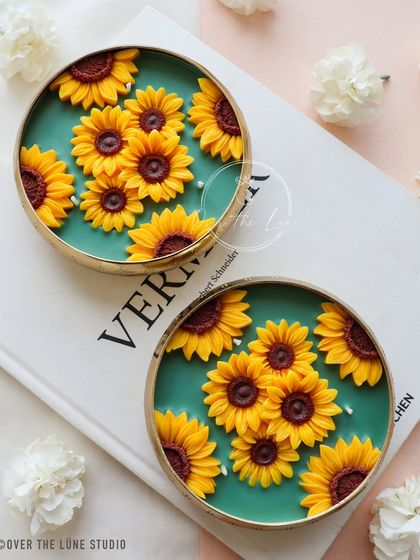 Over The Lune Studio - Custom Event Favors & Bulk Gifting Floral Candles: Urlis, Jars & More photo 3