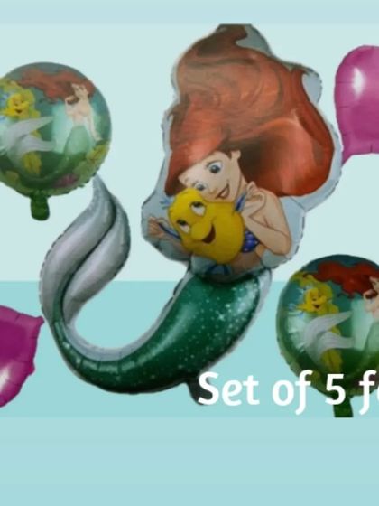 For fans of The Little Mermaid, we offer this Ariel-themed foil balloon set. It includes a large Ariel balloon, two matching round balloons, and two heart-shaped balloons to complete the look.