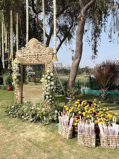 Elegant Daytime Celebrations photo 43