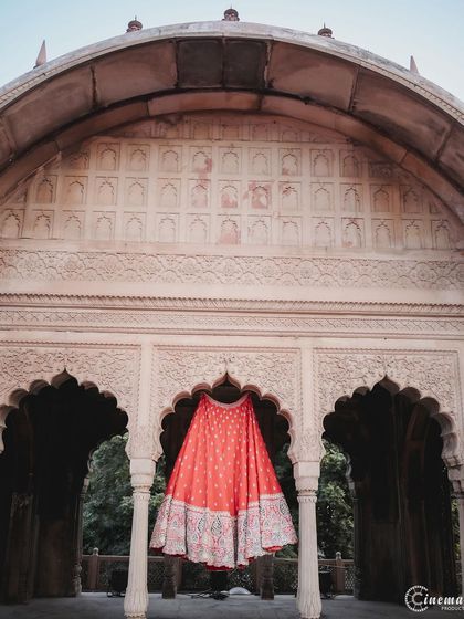 Somesh Chaurasiya - Wedding Photography & Cinematography The Radiant Bride: Solo Portraits photo 34