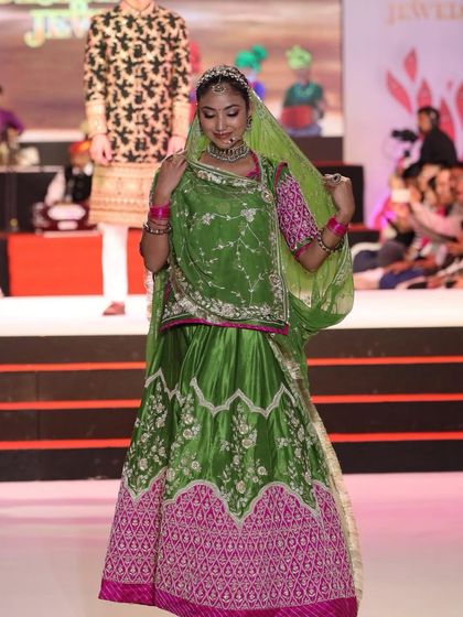 The complete look on the runway. Our students learn to create makeup that makes an impact from a distance, a crucial skill for fashion shows and events.