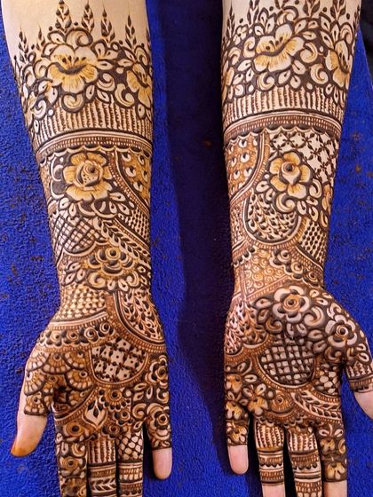 Shaikh Yasmeen - Bridal Mehendi Intricate Floral & Paisley Designs photo 22