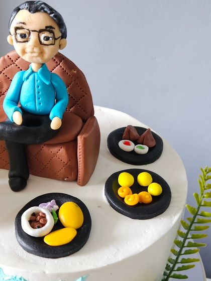 Pink Frost Patisserie - Handcrafted Edible Figurines & Toppers Personalized Story Toppers photo 15