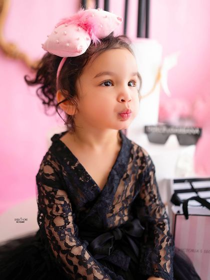 A sassy, pouty look for the camera. She is a true performer!