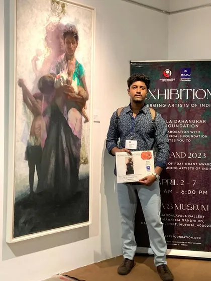 Here I am with my painting "Love & Hunger" after receiving the Prafulla Dahanukar Art Foundation's Kalanand Merit Grant Award.