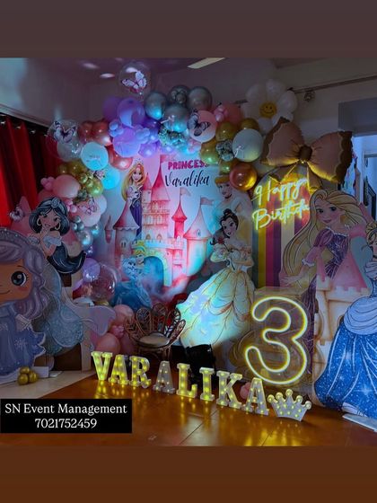 Another view of the grand princess castle decoration. The mix of balloons, cutouts, and marquee letters creates a stunning visual for any princess-loving birthday girl.