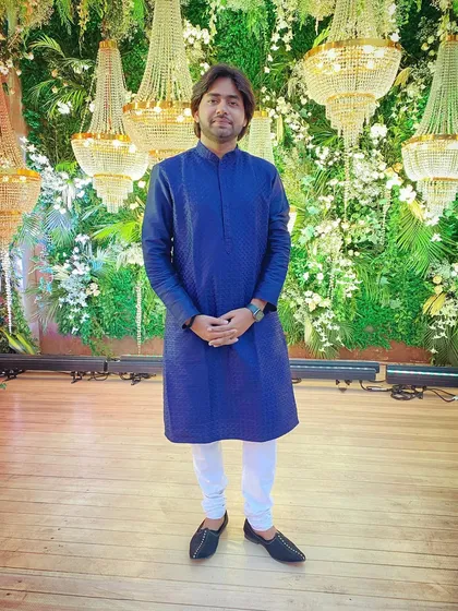 A post-show photo from a gig in Pune. I enjoy performing at weddings and private events, bringing a touch of class and energy.