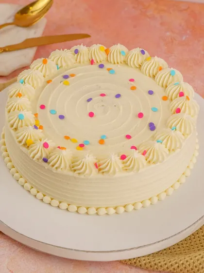 Another shot of the classic Vanilla with Belgian Dark Chocolate confetti cake, a true party starter.