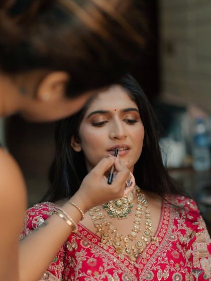 Traditional Bridal Looks photo 48