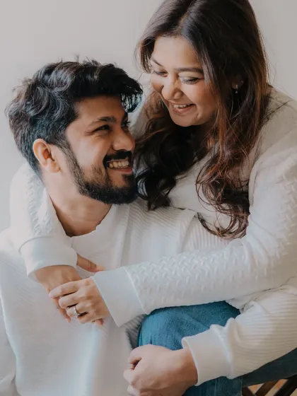 A close-up filled with laughter and joy. This is what a relaxed couple shoot is all about, capturing the real, happy moments you share together.