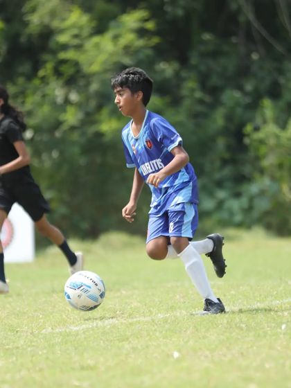 "You watch the game, you don't see Bhatli. You watch Bhatli, you see the whole game!" Vihaan Bhatli controlling the midfield.