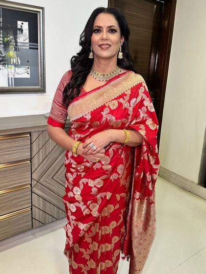 A full view of my gorgeous mother-in-law's birthday glam. The look is timeless and elegant, perfect for a special celebration.