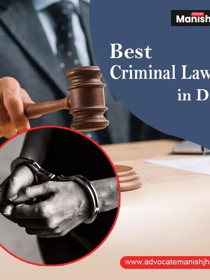 The combination of a judge's gavel and handcuffs in this image underscores the gravity of criminal proceedings. I am here to provide robust legal help and ensure your rights are protected throughout the entire process.