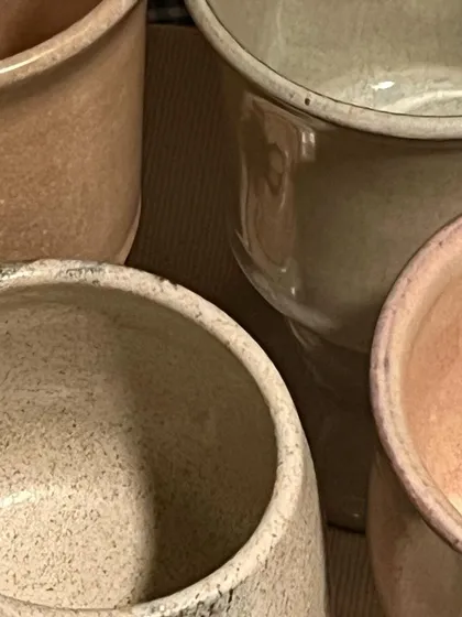 A close-up of the different glazes used for the goblet collection. We experimented with various colors and textures to create a unique and harmonious palette.