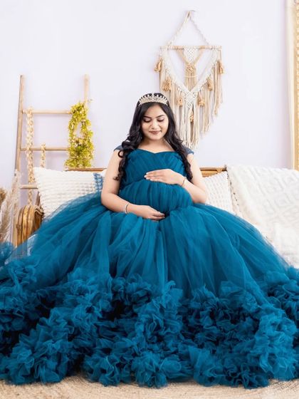 Lens And Stories - Maternity Photography The Glow of Motherhood: Solo Portraits photo 27