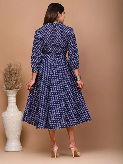 The back view of the women's blue geometric print kurti dress, showing the tie-belt detail.