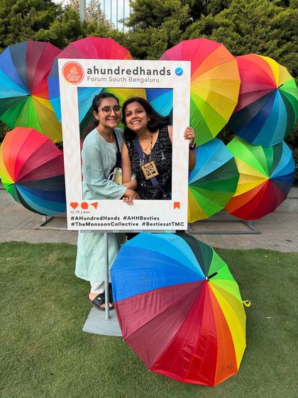 Friends, fun, and handmade finds. Our markets are the perfect place to spend a day with loved ones, exploring unique crafts and making memories.