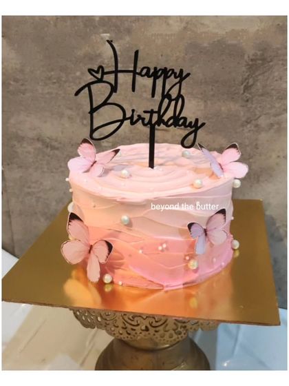 Elegant Floral & Butterfly Cakes photo 8