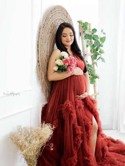 Solo Radiance: Portraits of the Mother-to-Be photo 162