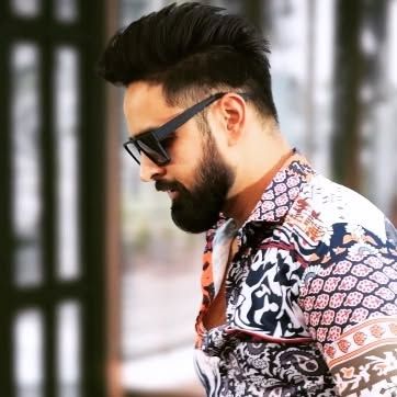 Maddy - Private & Corporate Event DJ The DJ Maddy Look photo 3