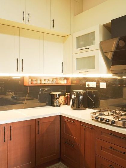 Reminiscent - Modular Kitchens Warm & Classic Kitchens photo 7