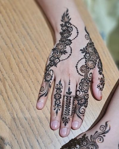 Custom Design Mehndi