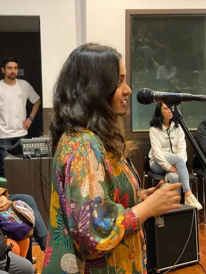 A close-up of me during the open rehearsal in Bogotá. I love these opportunities to talk about the music and answer questions from aspiring musicians.
