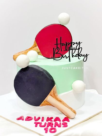 Personalized Story Cakes photo 22