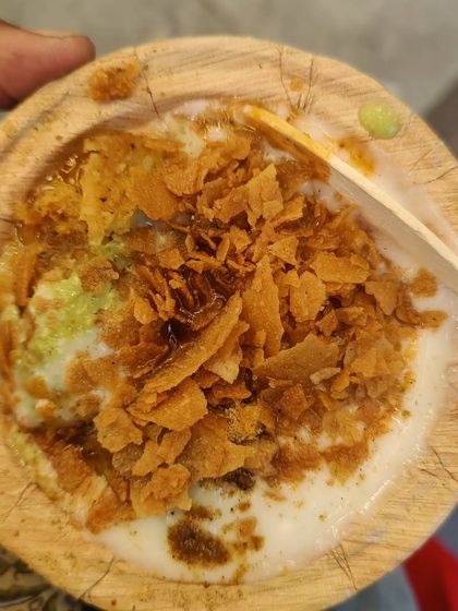 You can't go to Lucknow and not have the chaat. This bowl of deliciousness was a burst of sweet, sour, and spicy flavours.