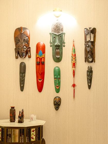 I M Design & Development - Residential Architecture & Interior Design Curated Details: Art, Lighting & Decor photo 8