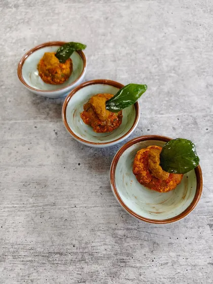 Crisp on the outside, tender on the inside. Our Kerala podi fish cakes are where spice meets comfort, infused with roasted spice magic and served hot to steal the spotlight.