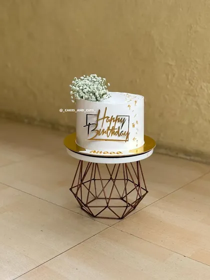 Another view of our aesthetic birthday cake, showing how the simple elements come together to create a beautiful and modern design.