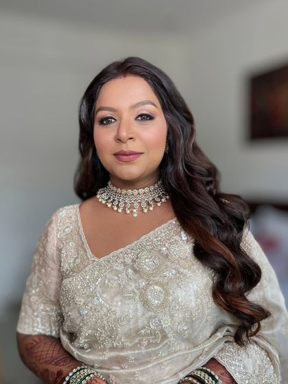 Modern Pastel & White Bridal Looks photo 57