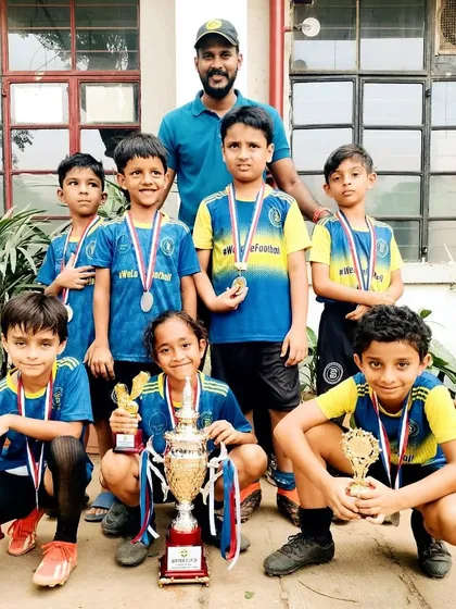 Another trophy for the cabinet. Our U9s continue to show what can be achieved with teamwork and a positive attitude.