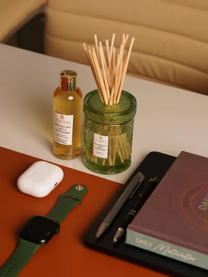 Invigorate your workspace with our Darjeeling Lime & Mandarin reed diffuser. This bright, citrusy fragrance provides a burst of energy, making it an ideal companion for your office desk to keep you refreshed throughout the day.