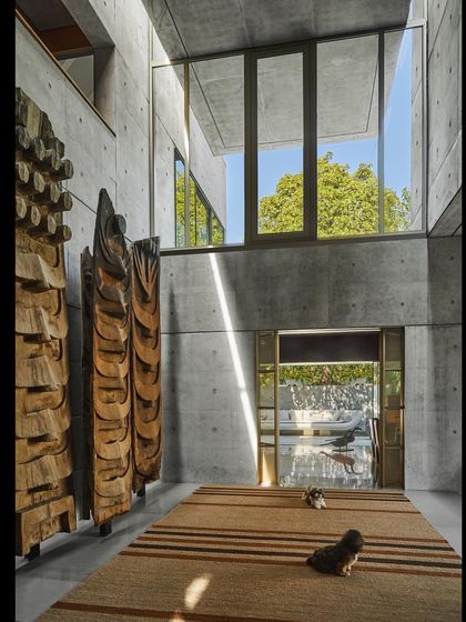 Sculptural Concrete Residences photo 13