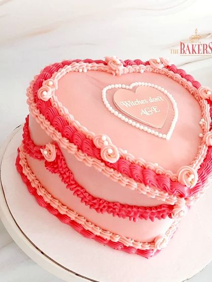 Ridhi ordered this pink vintage heart-shaped birthday cake for her best friend. The intricate piping details give it a gorgeous, nostalgic feel. It's a no-fondant cake that's perfect for birthdays or anniversaries.