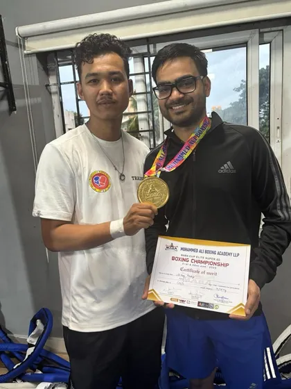 This is what happens when you stick with it. I'm proud to see my student with his gold medal after the Super 40 Elite Men Boxing Championship. Hard work and dedication, it pays off. Ho jayega.
