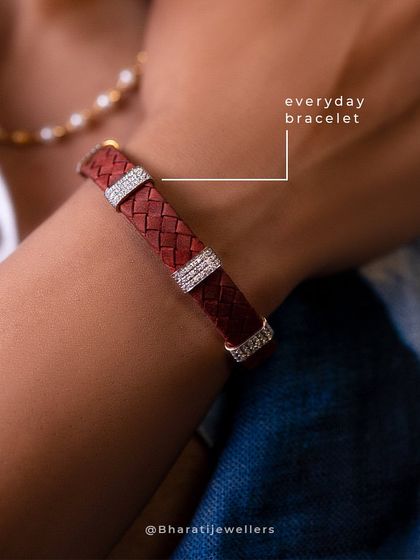 The epitome of sophisticated detail. This distinguished leather bracelet from the Noya Collection is meticulously crafted with a touch of diamond radiance, elevating your everyday style.
