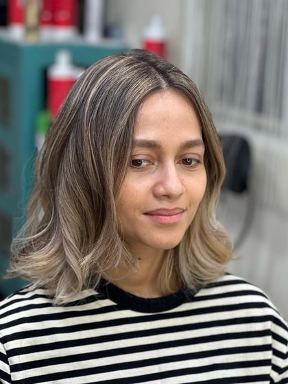 Ali Barbiere - Dimensional Color & Blonding Bold Blonde Transformations photo 33