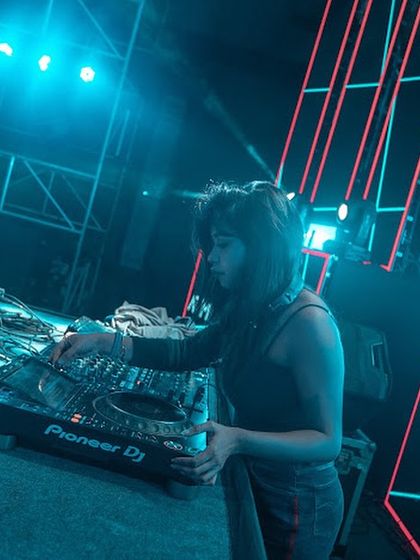 Rash - Bollywood & Commercial DJ High-Energy Club Nights photo 14