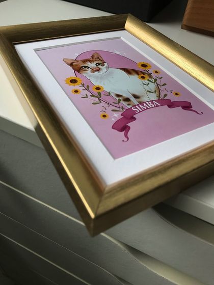 Another look at Simba's portrait in its elegant gold frame. This framing choice is perfect for adding a bit of sophisticated flair to the artwork.